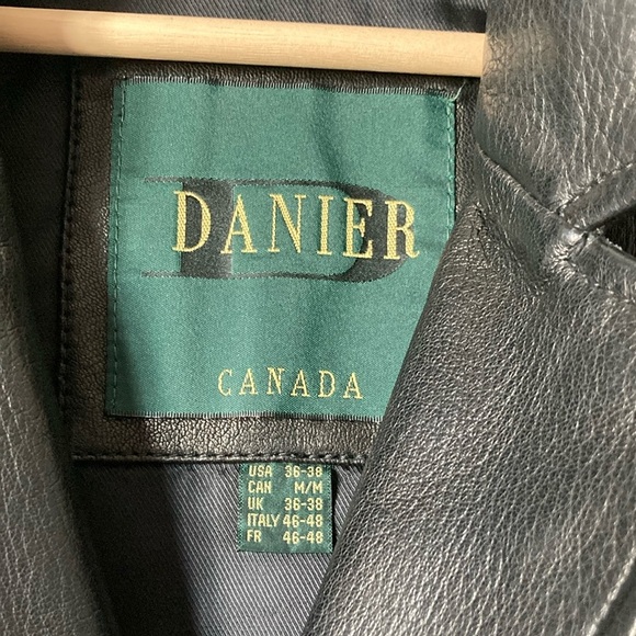 Danier 90s Men's Black Leather Jacket medium - Picture 4 of 8